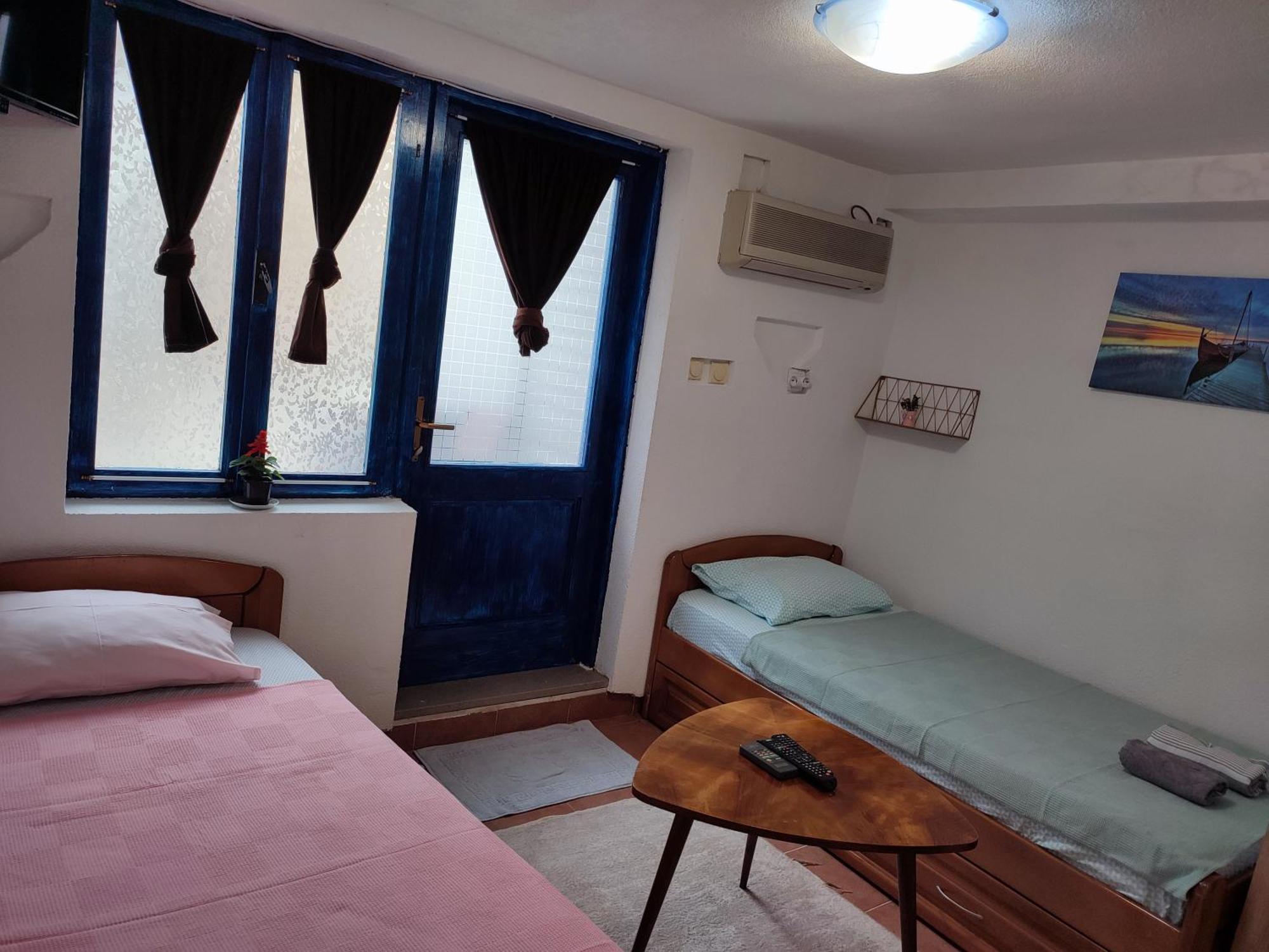 Bay Mola Home Kotor Bagian luar foto